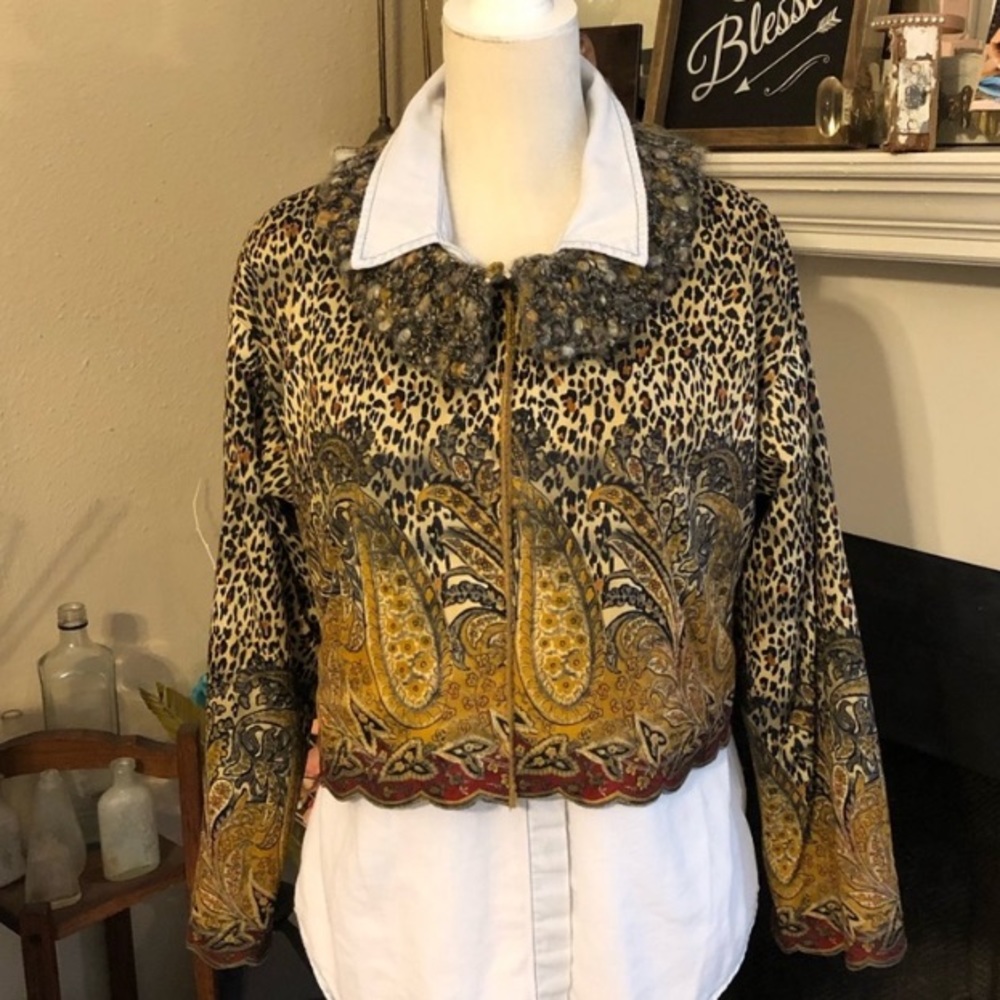 $25 Bundled💥 Boutique Reversible Cropped Leopard Cheetah Sweater Jacket Sz M/L